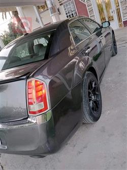 کرایسلەر 300
